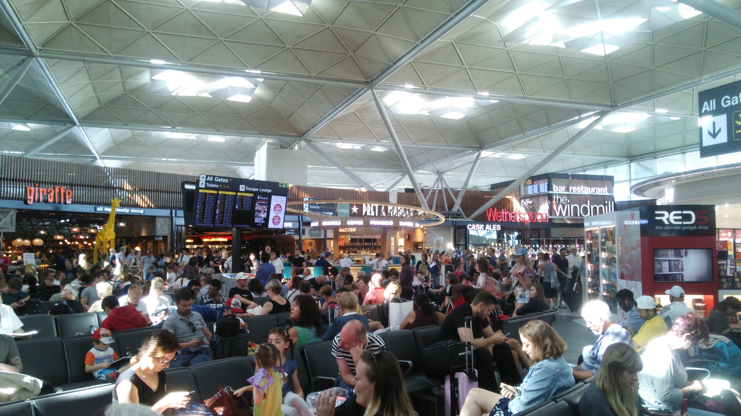 ロンドン　スタンステッド空港