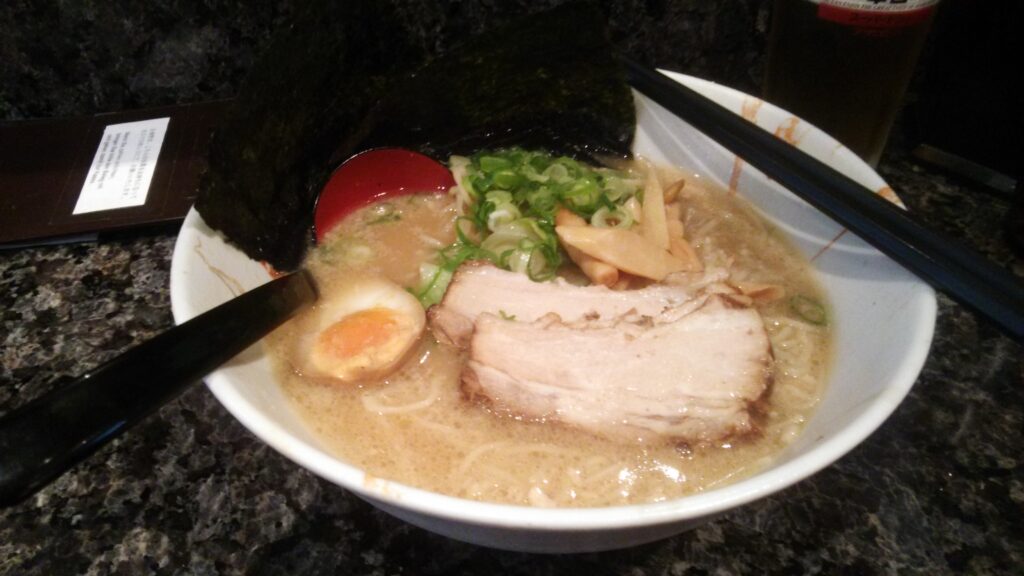 ドイツ
フランクフルト
豚骨ラーメン