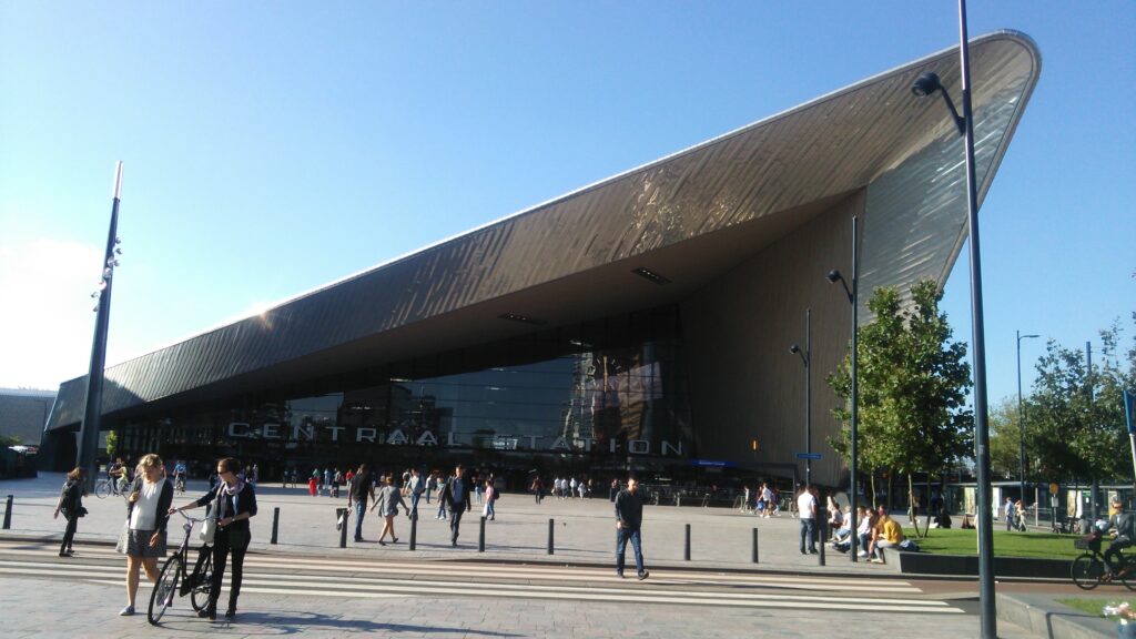 オランダ
ロッテルダム
中央駅