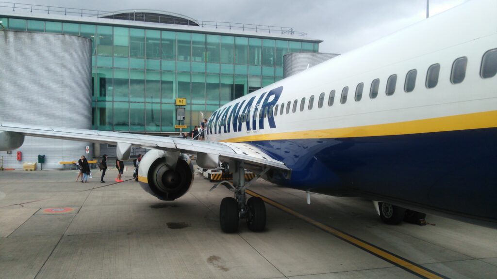 イギリス
マンチェスター空港
ライアン・エアー