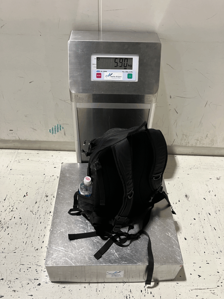 成田空港
重量計
荷物
持ち込み荷物