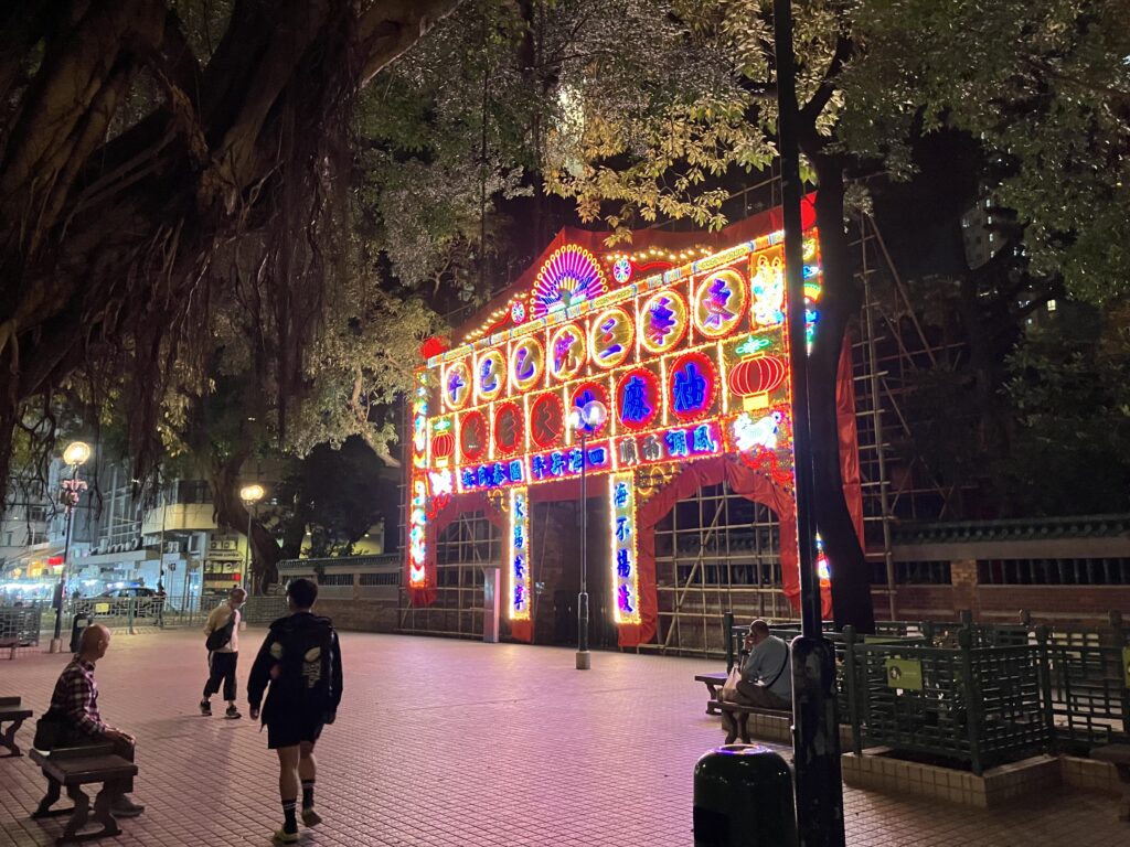 香港
油麻地天后廟
廟街