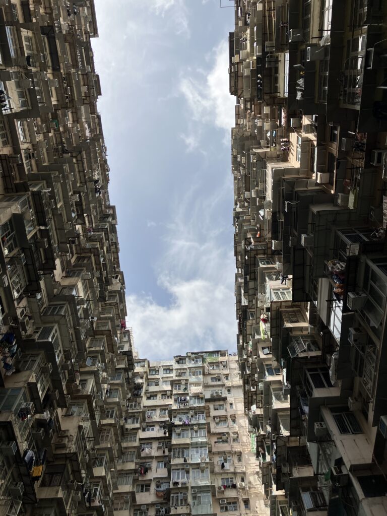 香港
香港島
モンスター・マンション
中庭
鰂魚涌