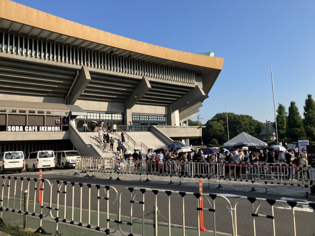 日本武道館
The Smashing Punpkins
スマパン
スマッシング・パンプキンズ
物販
グッズ販売
