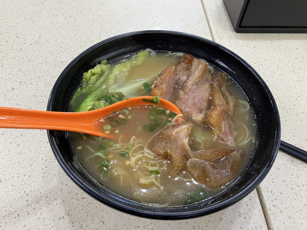 マカオ
夕飯
牛筋中華そば
