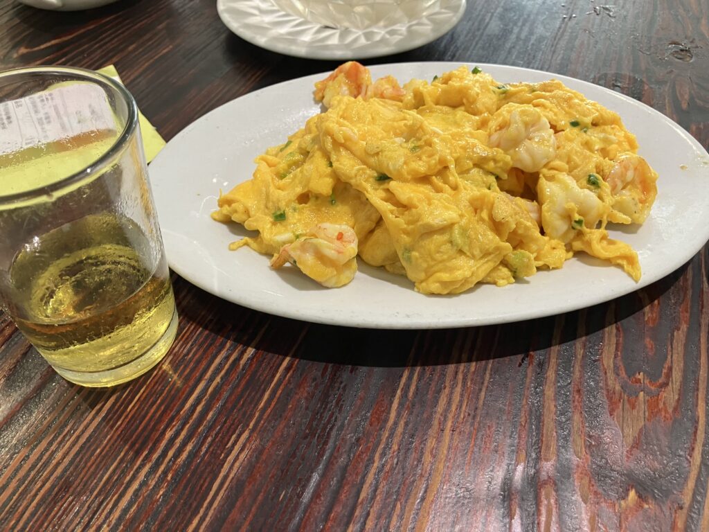 マカオ
昼食
海老入り玉子炒め