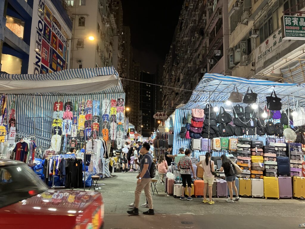 香港
旺角
女人街
夜市